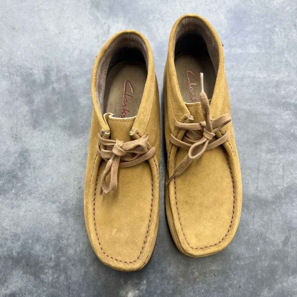Clarks 2015 Mens 10.5 Camel Suede Wallabee Shoes,